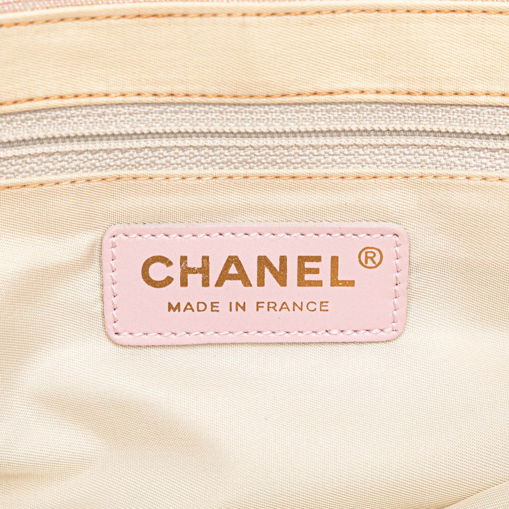 Pre-Loved Chanel New Travel Line Handbag - Picture 5 of 7